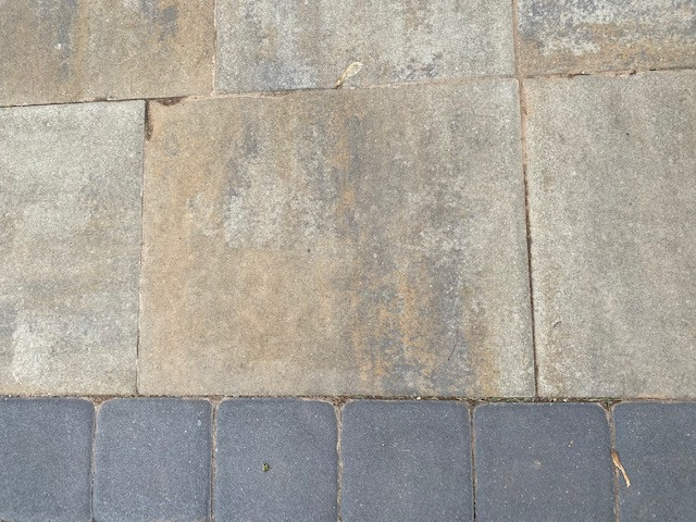 EP Henry- Patio- Tuscon pavers with Charcoal border