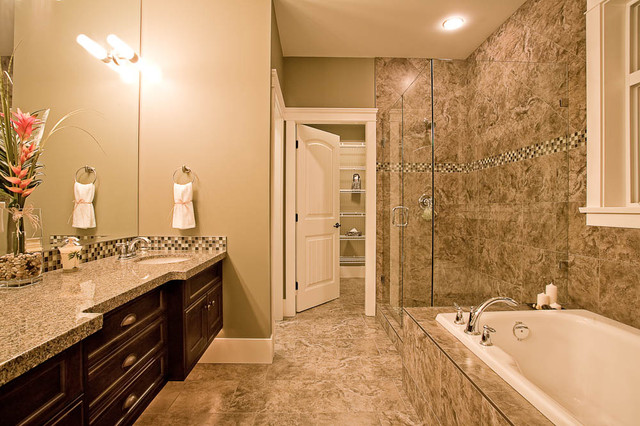 Traditional Ensuite clasico-cuarto-de-bano