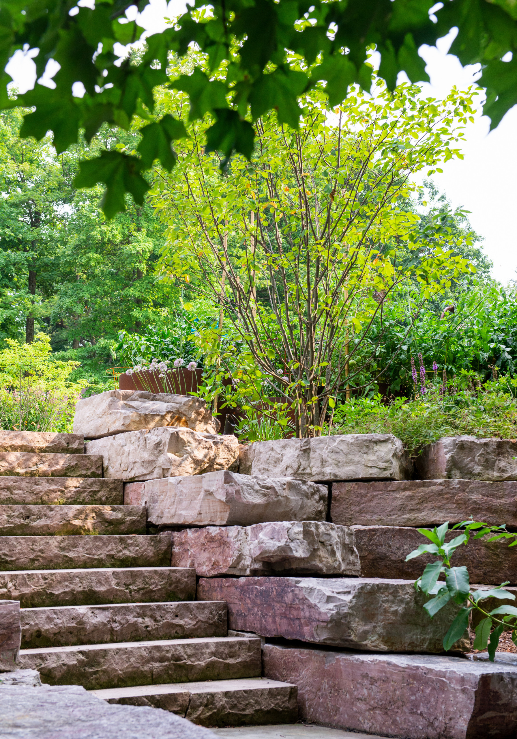 Contemporary Stone Stairs - Brookfield, WI