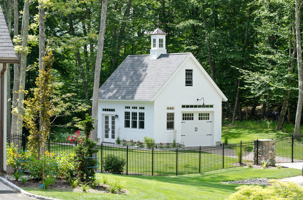 This is an example of a country home design in New York.