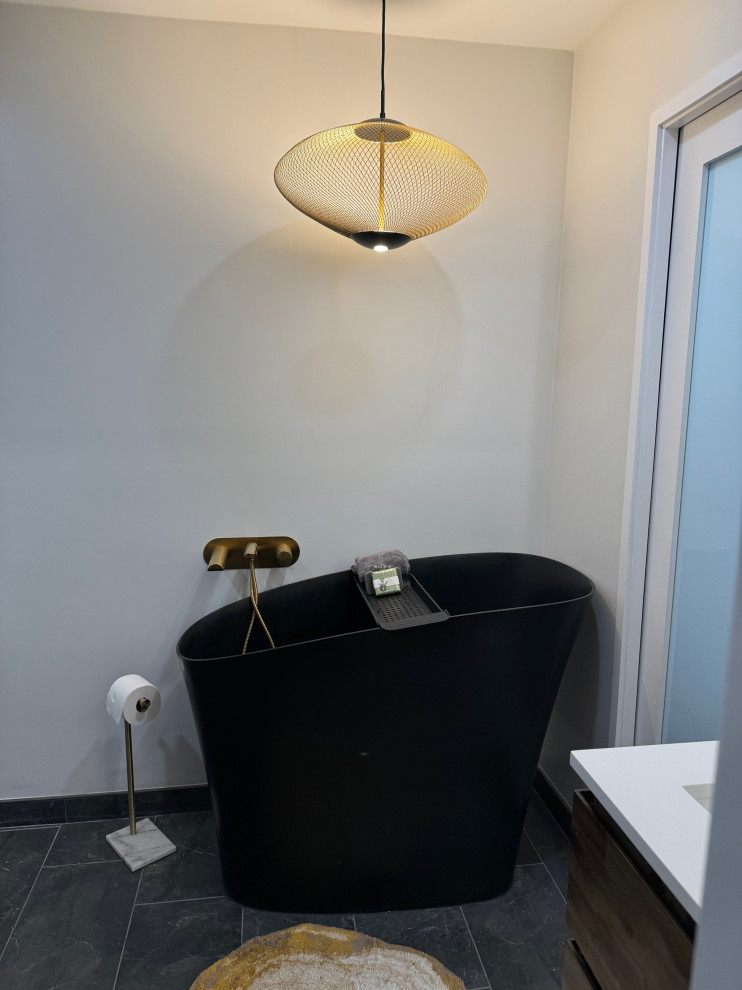 Calming Master Bathroom in Alameda