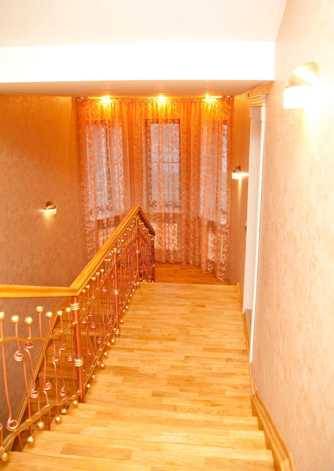 Дом с бассейном