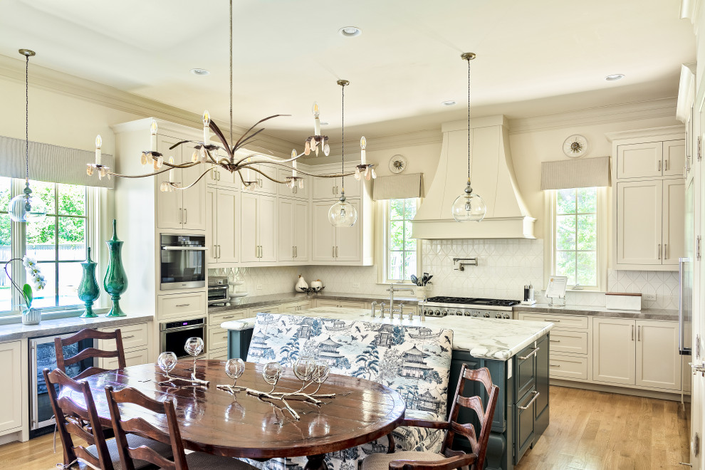 Lupton Drive Traditional Kitchen Dallas by Julian Design Houzz