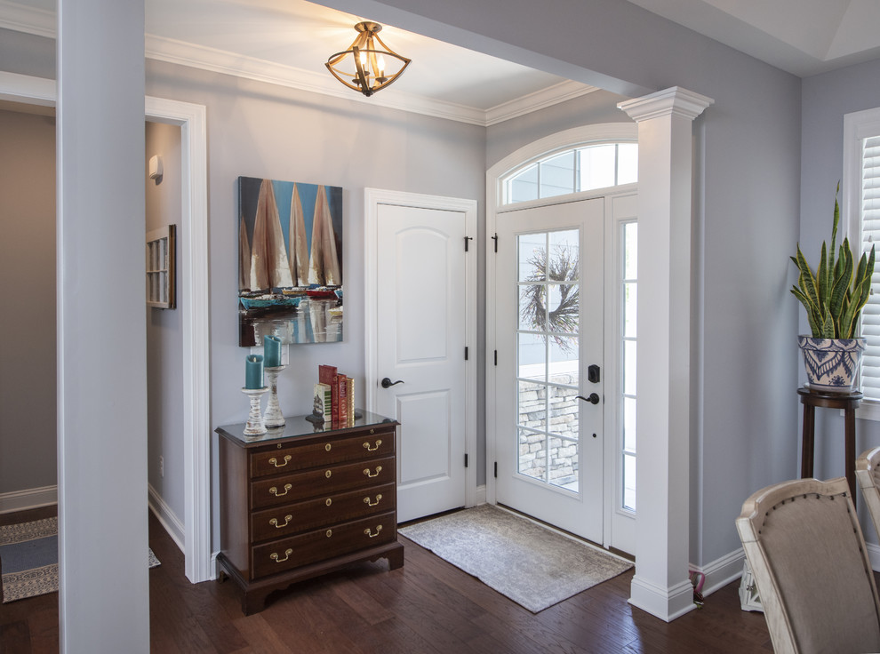 Foyer - craftsman foyer idea