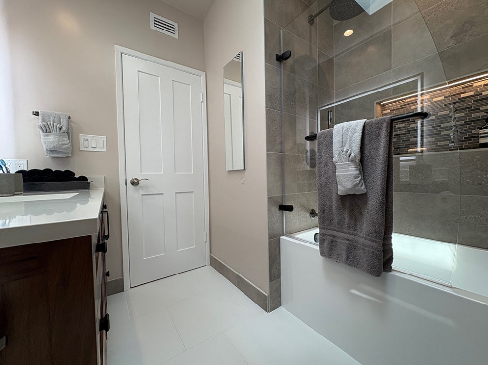 Bathroom Remodel 90077