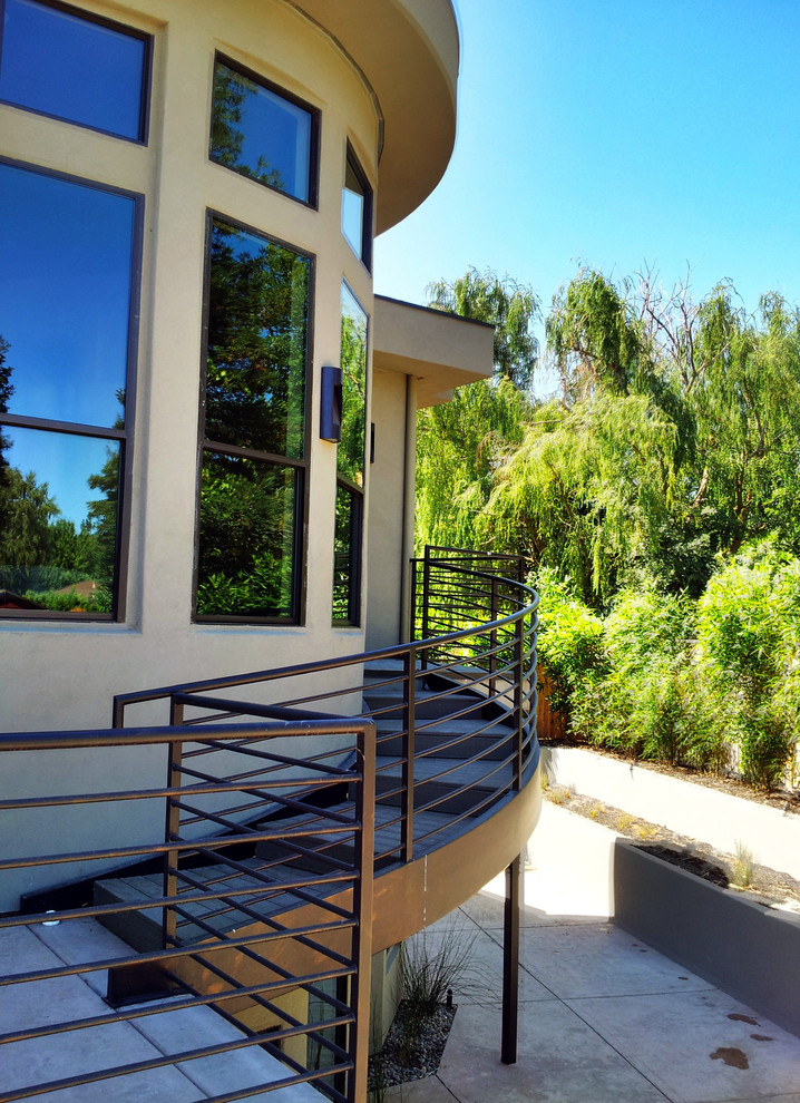 Davis Modern Contemporary