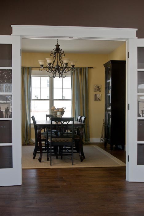 Design ideas for an arts and crafts dining room in Indianapolis.