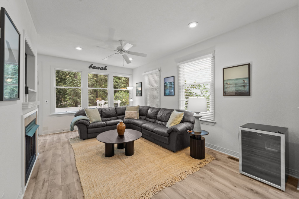 Vacation Rental Design - "Walk On Water"