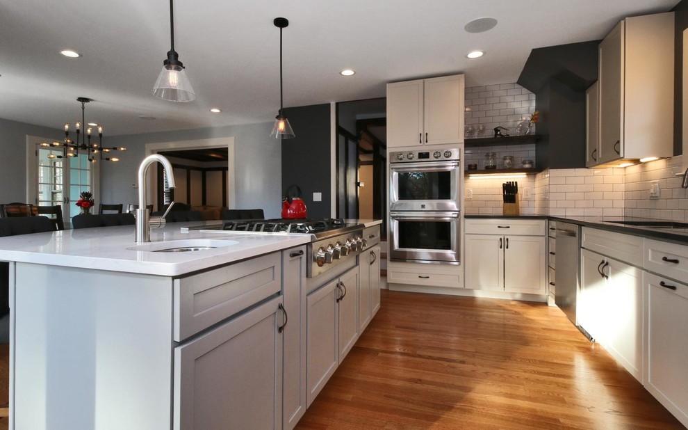 Inspiration for a transitional kitchen remodel in New York