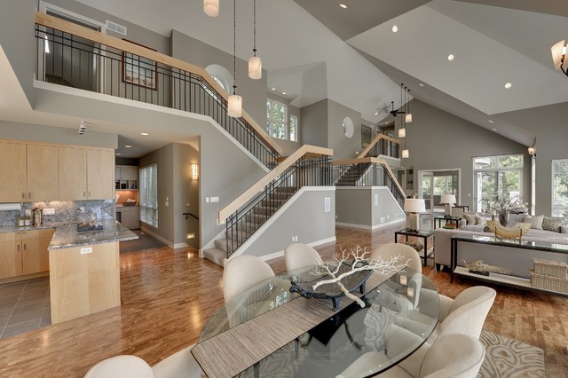Contemporary in Deephaven contemporary-trappa