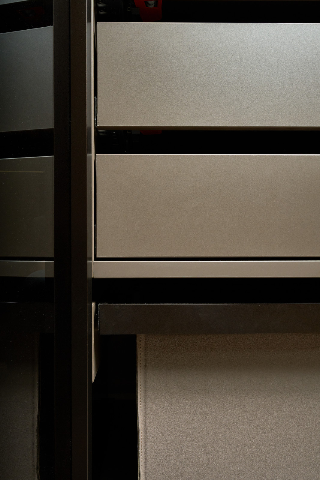 Леонтьевский переулок