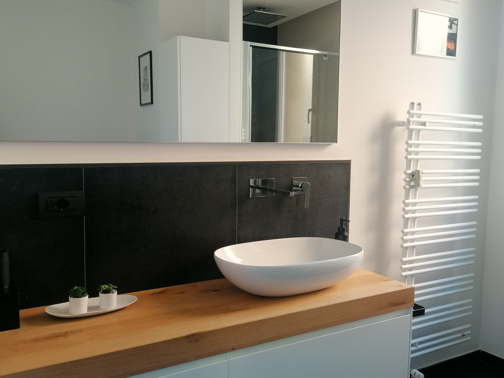 Bagno b&w