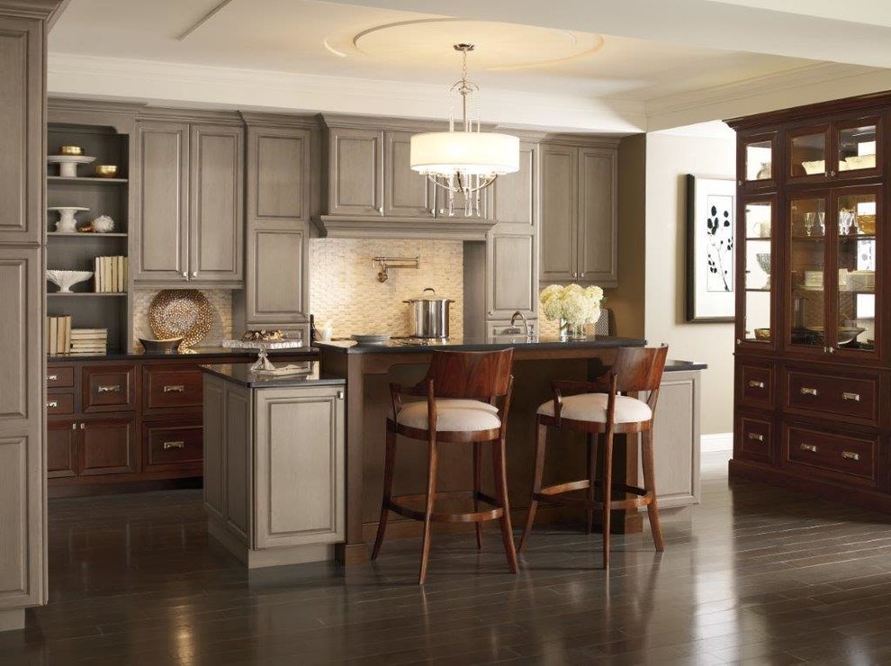 Traditional Kitchen Renovation & Cabinetry