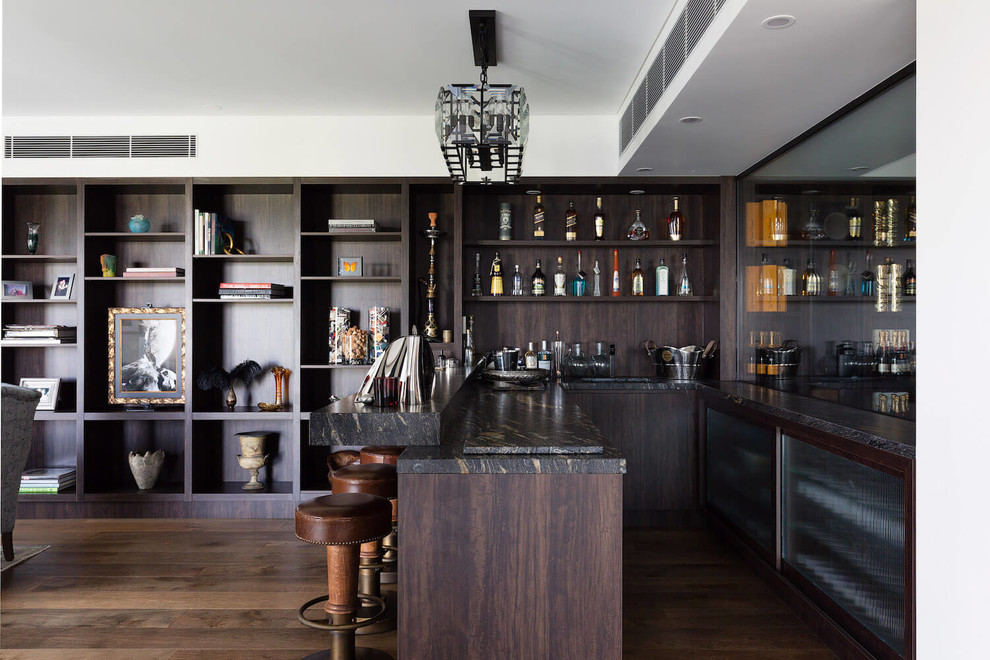 Inspiration for a transitional home bar in Sydney.