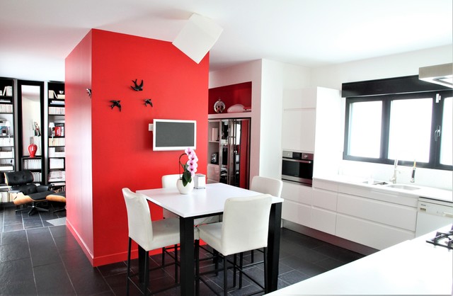 cuisine rouge, blanche et noire trendy-koekken
