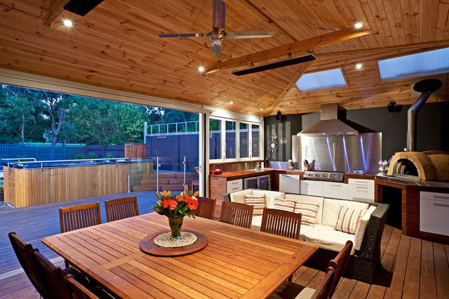 Oakleigh rustic-sunroom