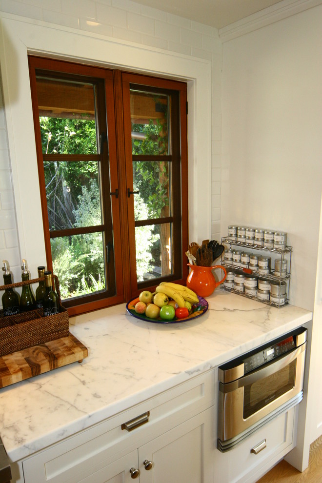 Fresh Transitional Kitchen