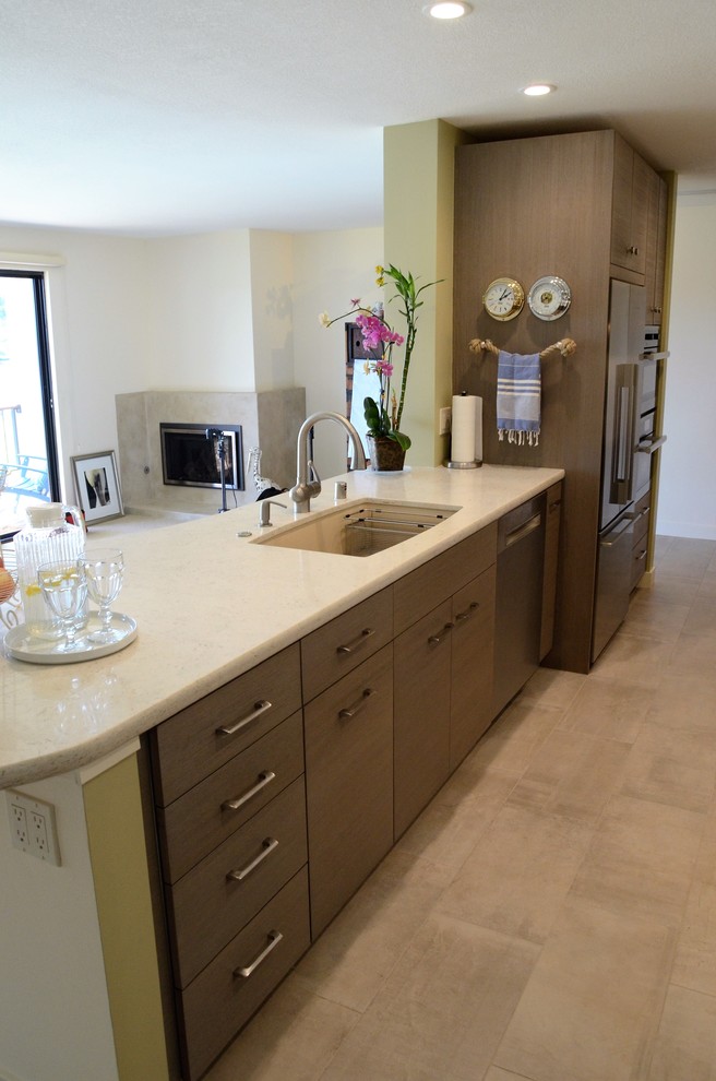 Coastal Contemporary - Kitchen