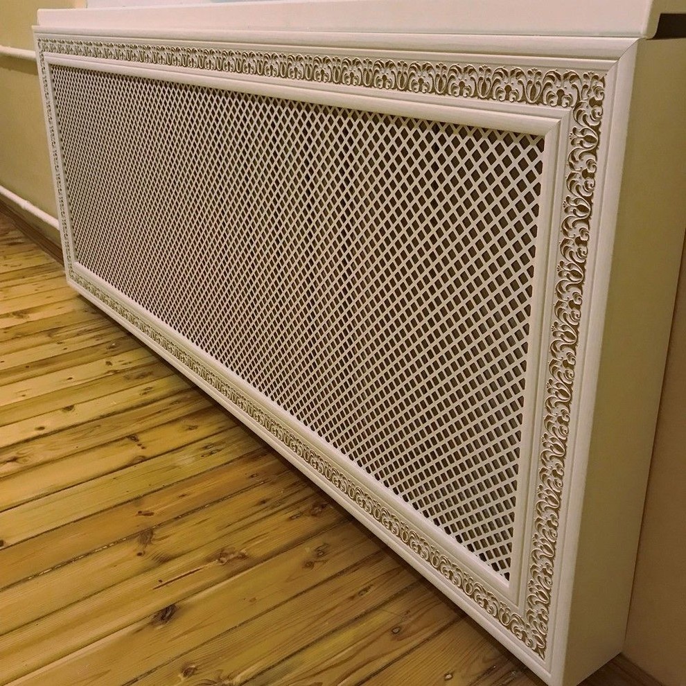 Экран-короб на батарею из багета, золото