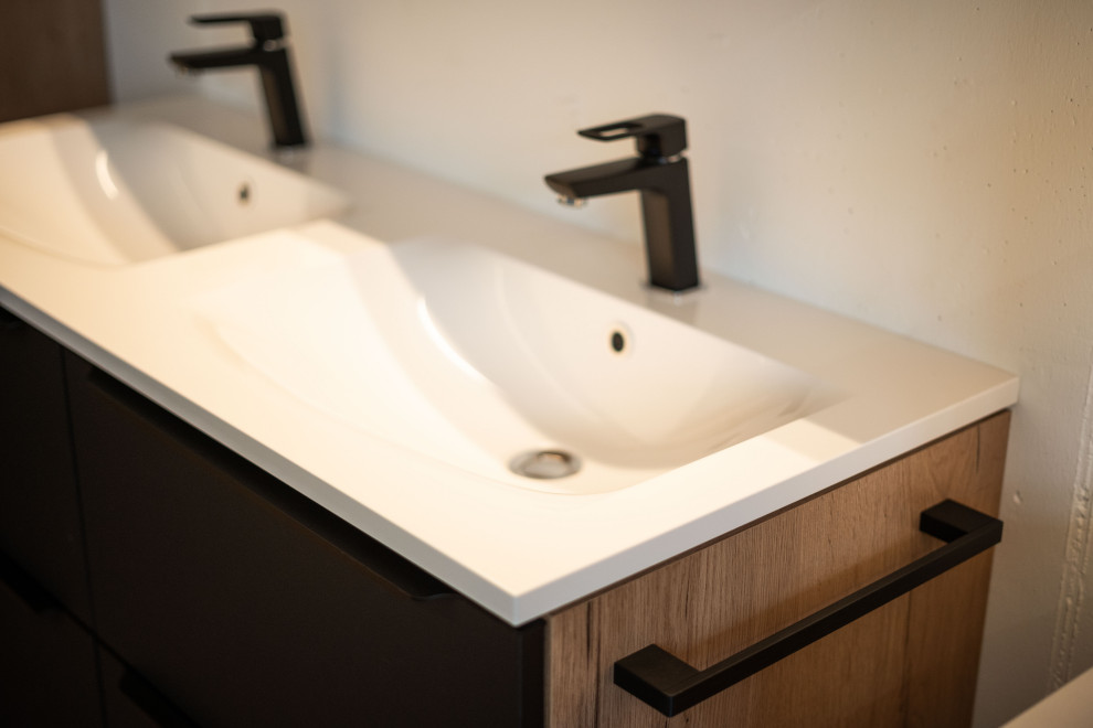 Modernes Badezimmer in München