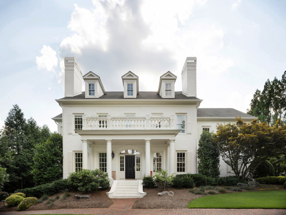 Atlanta Traditional - Example of a classic home design design in Atlanta