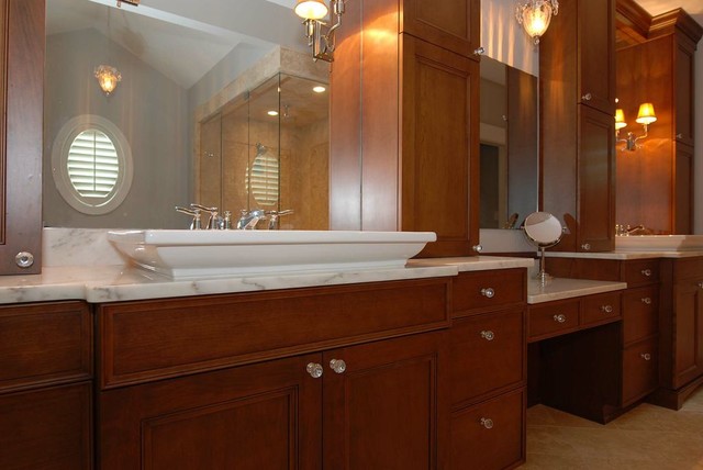 Grand Beach Master Bathroom traditional-bathroom