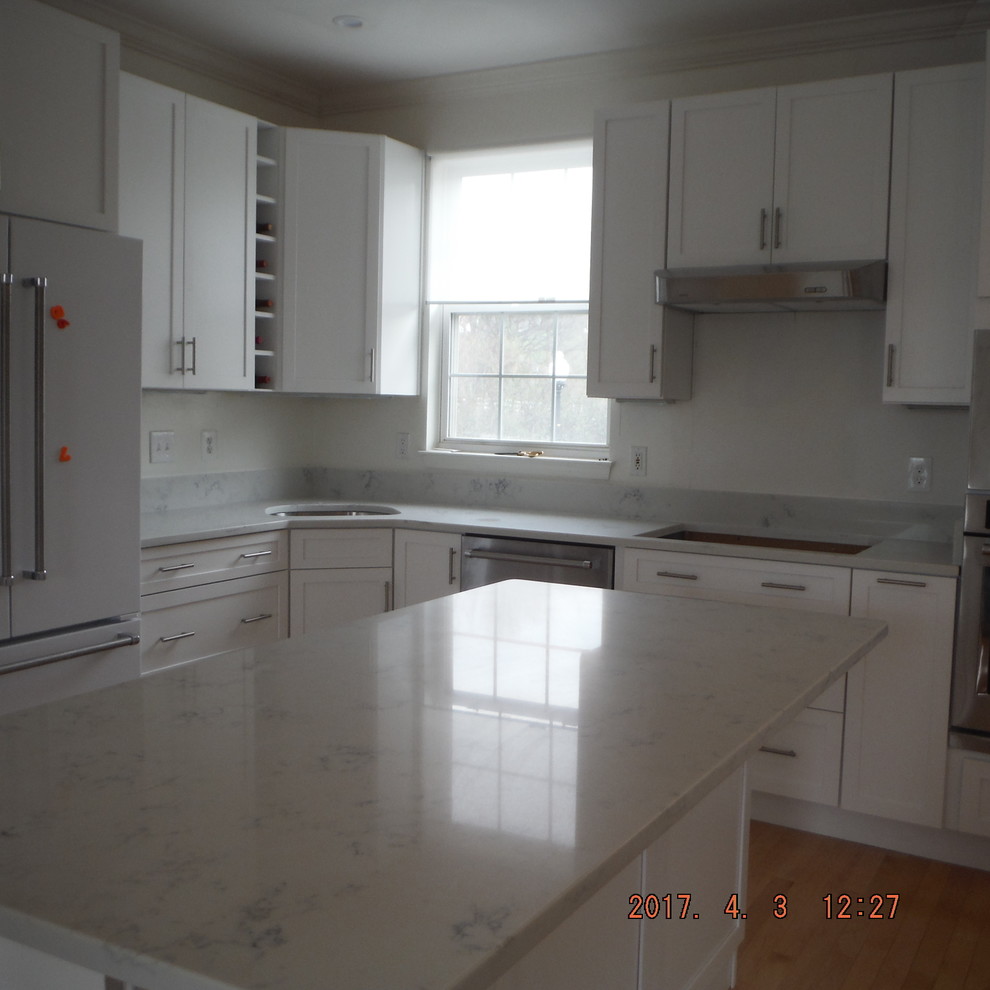Example of a transitional kitchen design in Baltimore