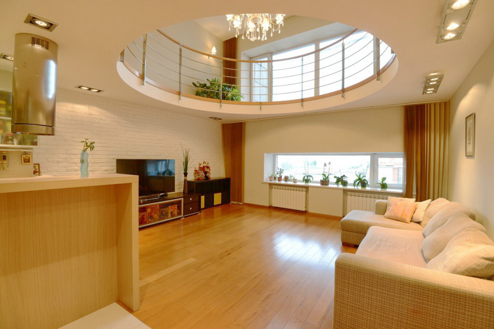 Мастерская превращается в . . .