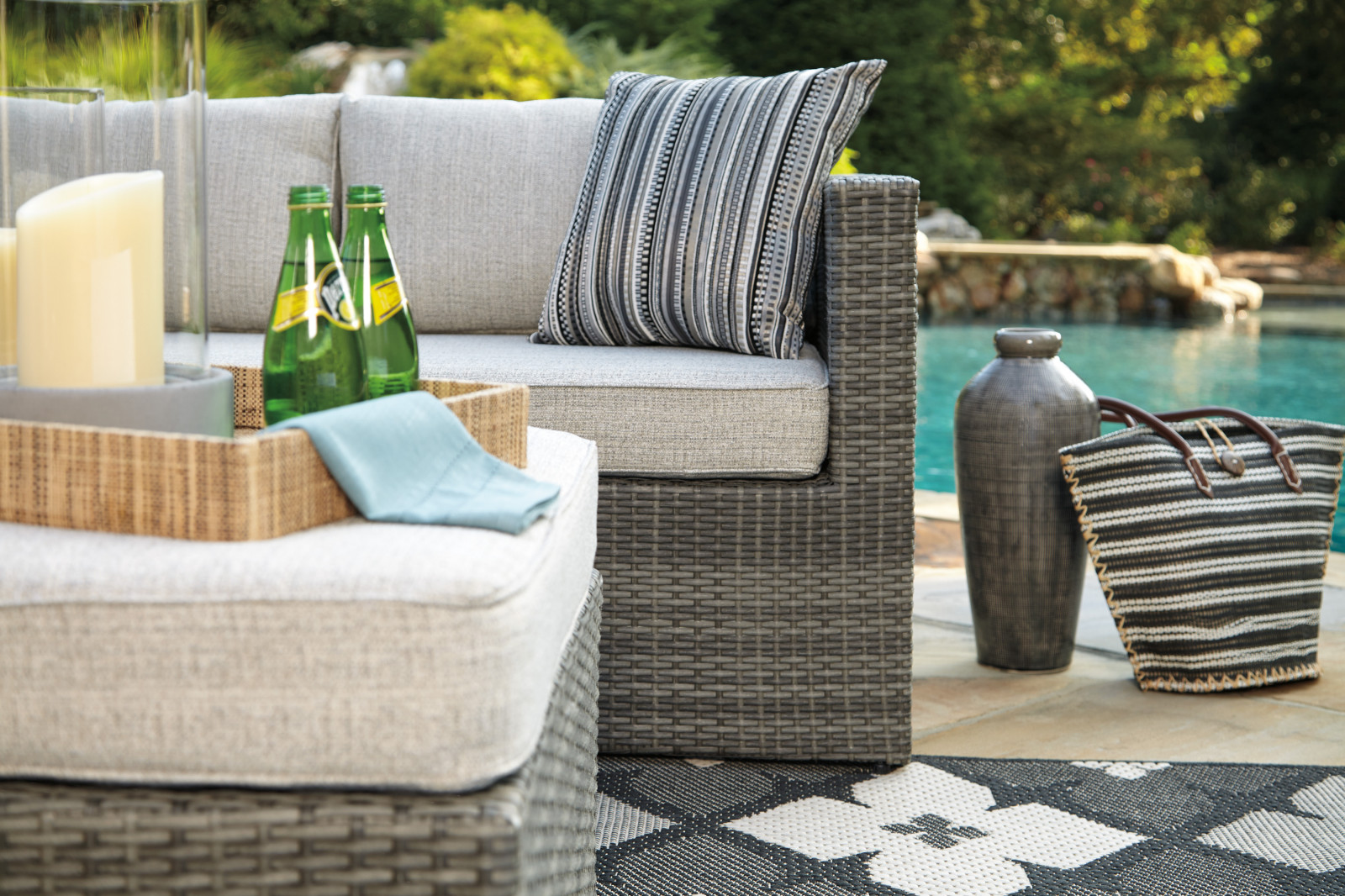 Уличная мебель