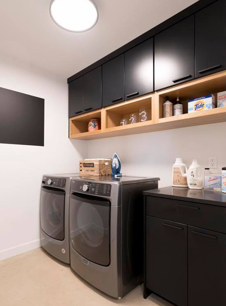 Photo of a contemporary laundry room.