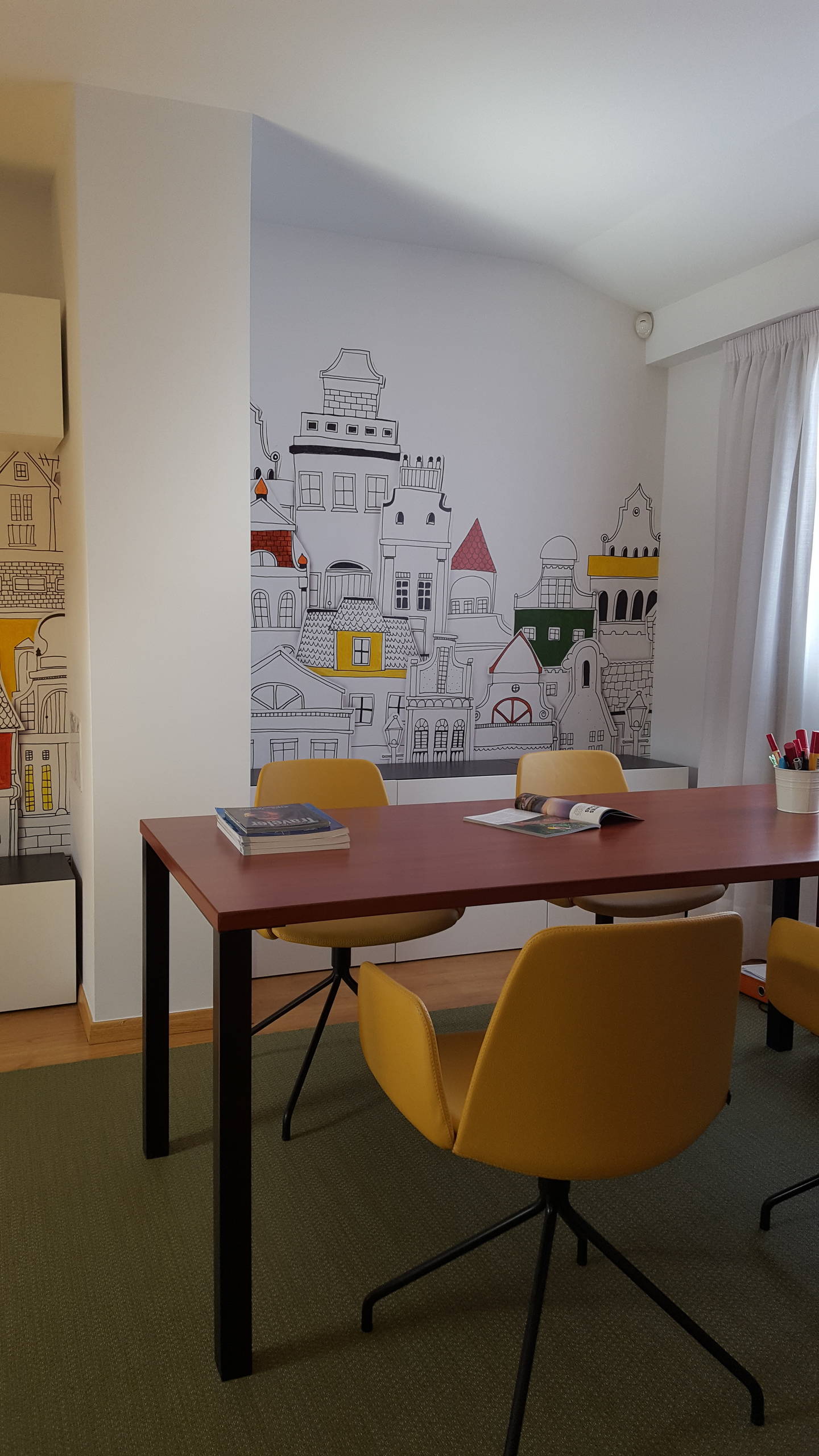 Remodelación de habitación en buhardilla para espacio multifuncional