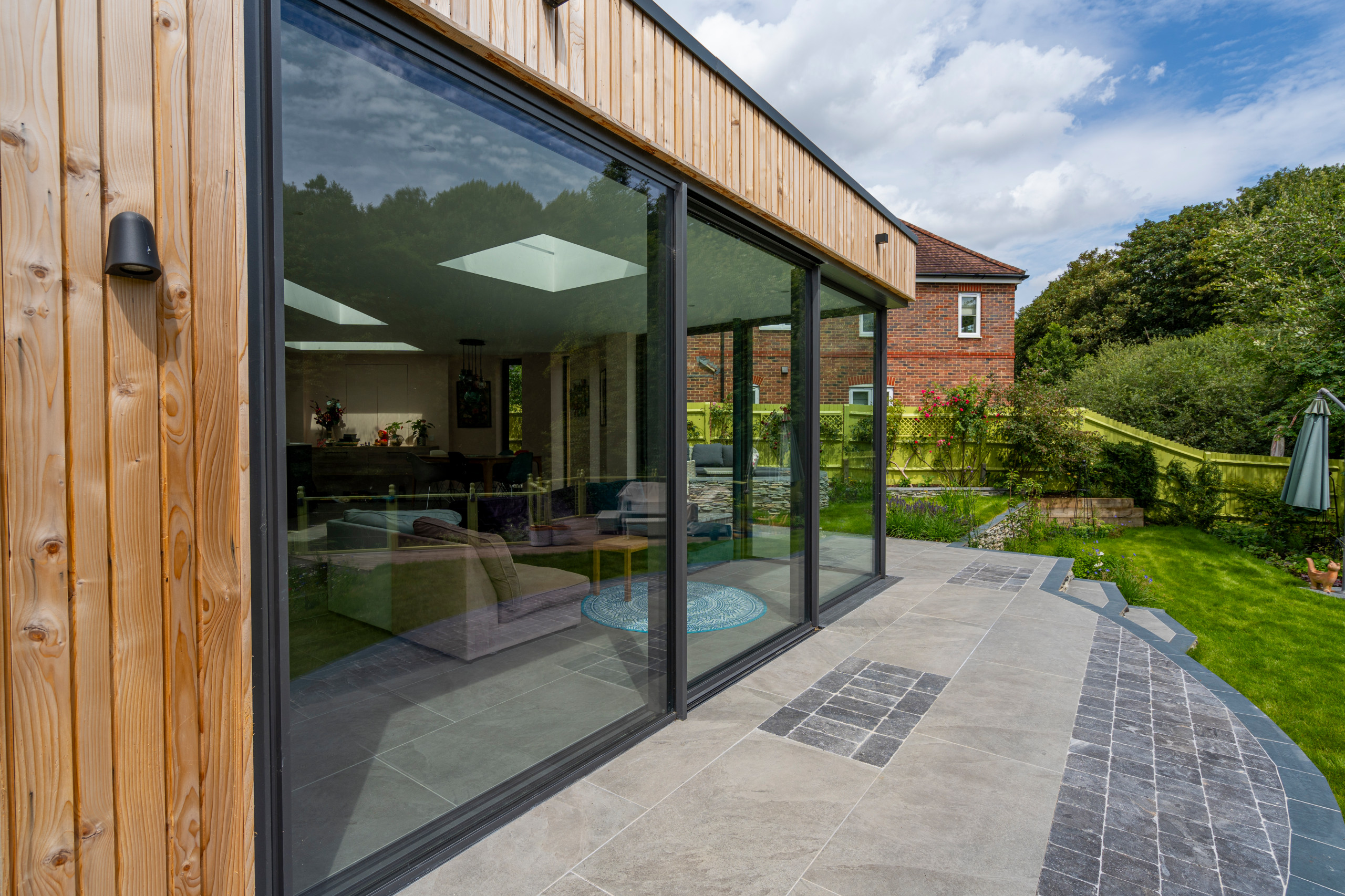 Contemporary Kitchen and Garden Room Room Extension