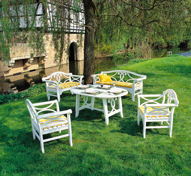 Gartenmöbel klassisch weiß