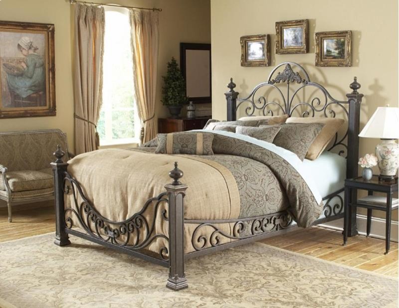 Inspiration for a traditional bedroom in Other with beige walls, light hardwood floors and no fireplace.