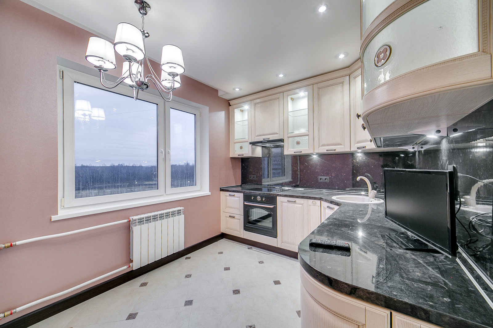 Кухня 6м2 для пожилой дамы