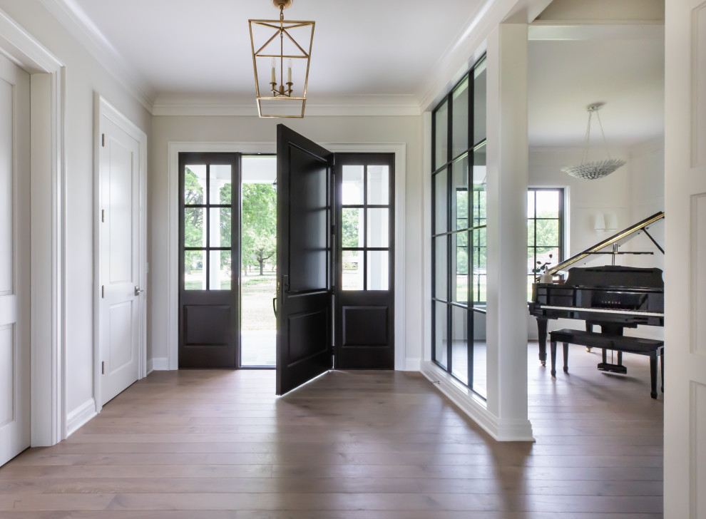 Entryway - transitional entryway idea in Chicago