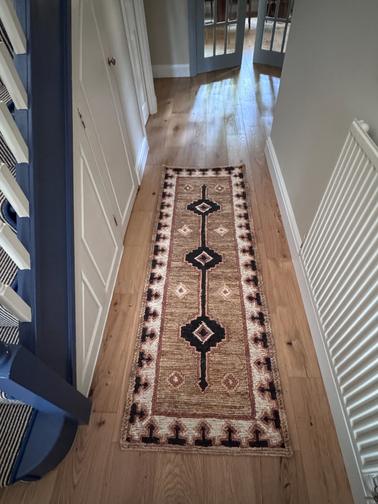 Uplifting Transitional style Hallway in Croydon