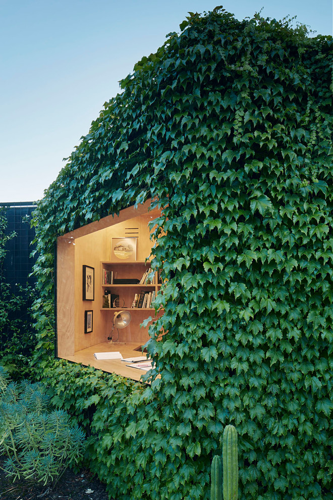 Photo of a contemporary detached studio in Melbourne.