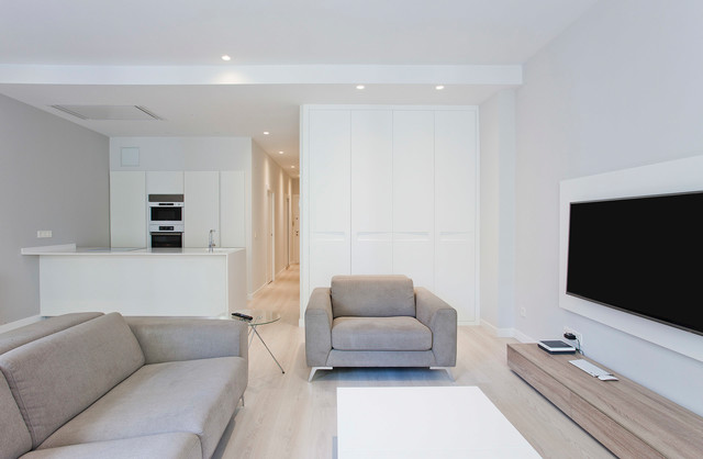 ANTES Y DESPUES  INCREIBLE CAMBIO EN UN PEQUE&Ntilde;O APARTAMENTO contemporary-games-room