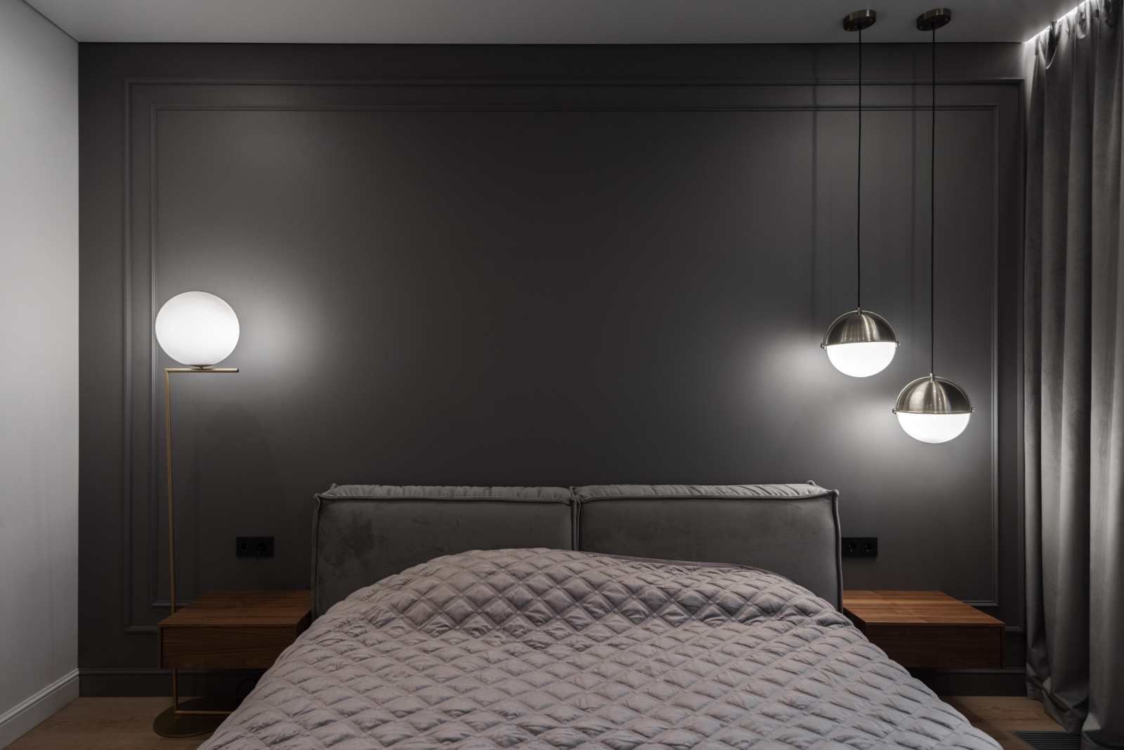 Просторная квартира в серых цветах