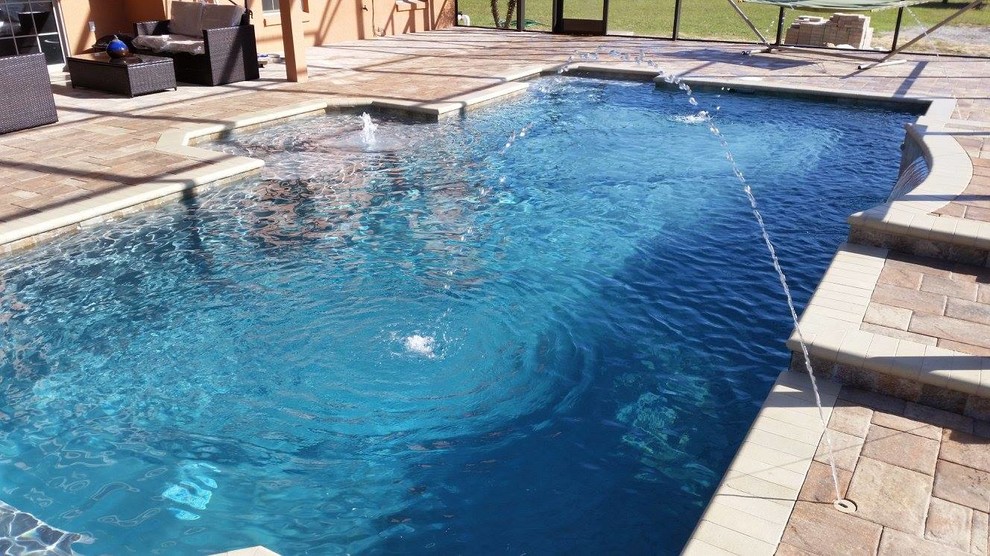 Example of a transitional pool design in Orlando