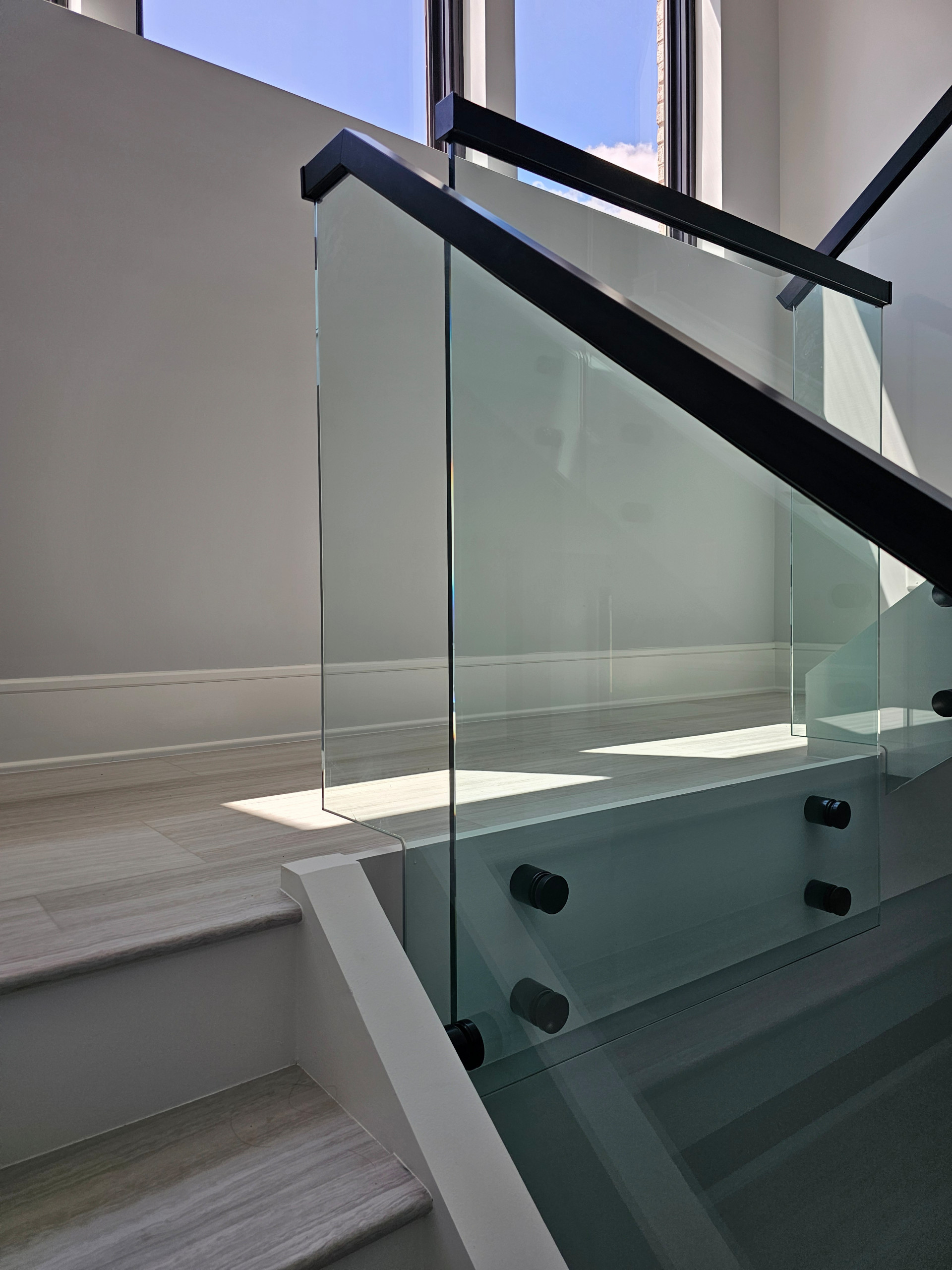 125_Modern Open Rise Stair with Glass Balustrade, Aldie, VA 20105