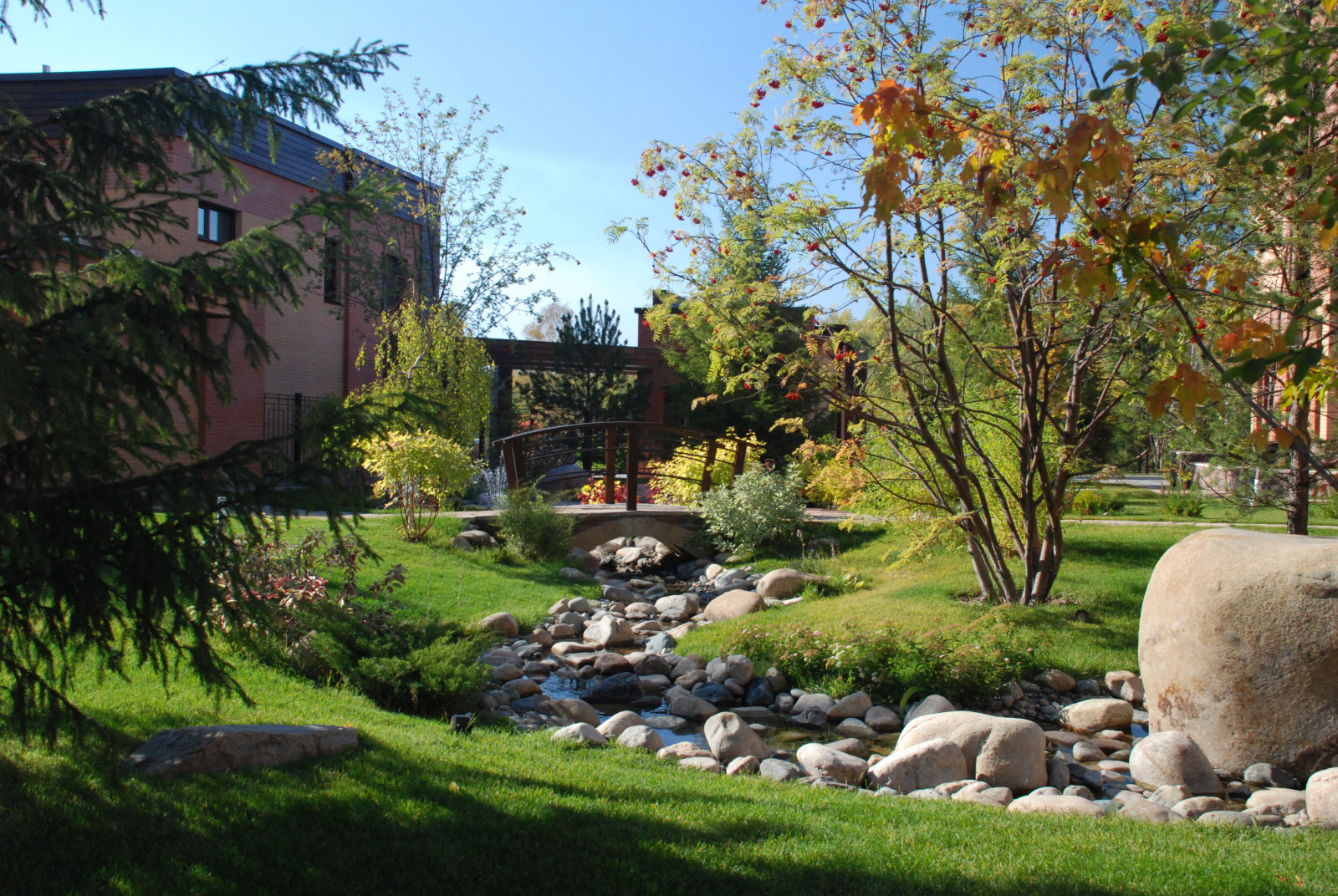 Ручей ЖК "Кедровый"