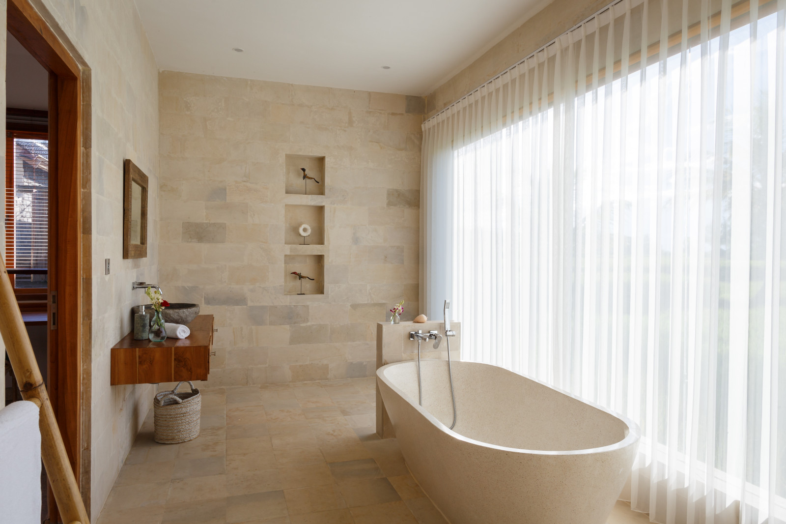 Вилла All Saints