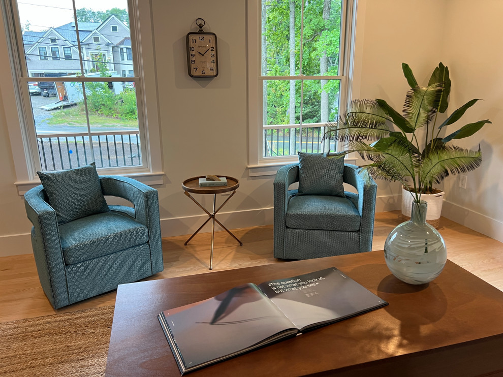 Home design - transitional home design idea in Boston