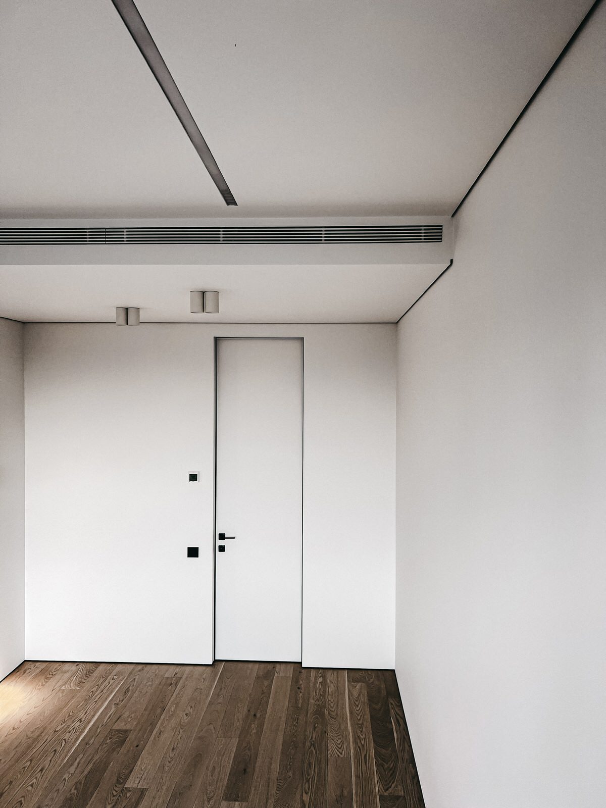 Малярные работы. Шпатлевка и поераска.