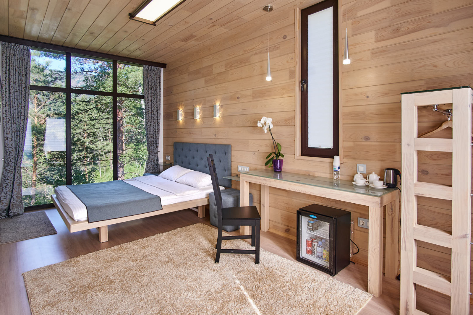 Отель Айтау