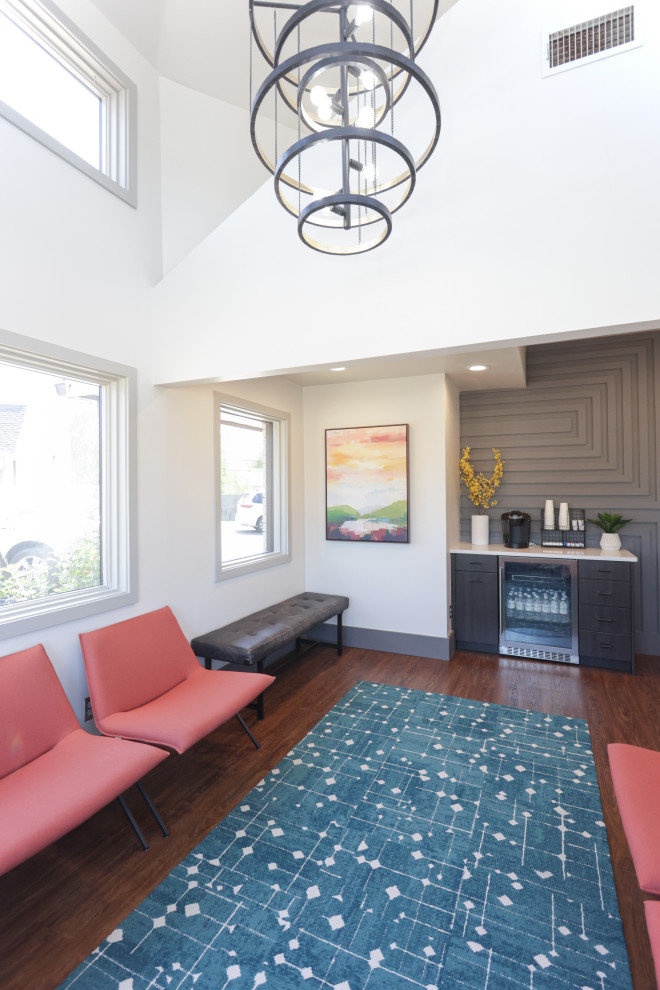 Home design - transitional home design idea