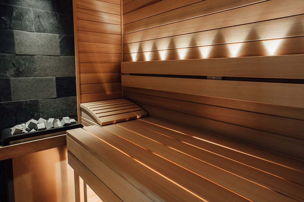 Кедровая сауна в загородном доме