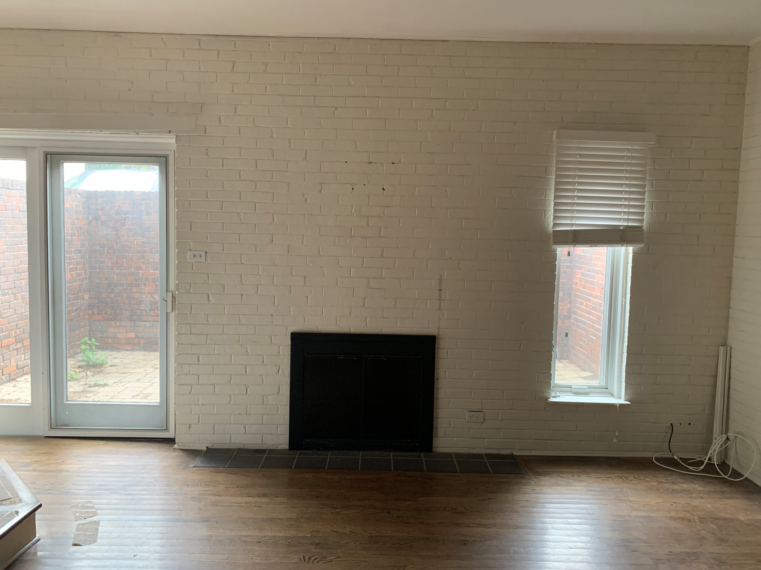 Lincoln Park 3 level - complete renovation to sell